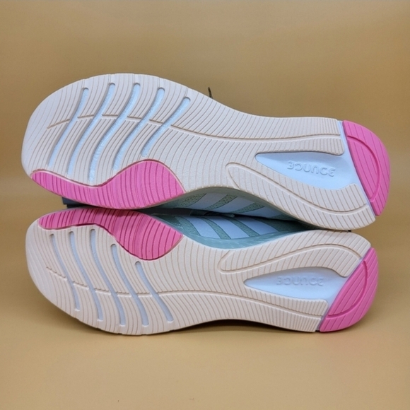 New Adidas Edge Lux 5 Women\'s Running Shoes Size 10 main image 3